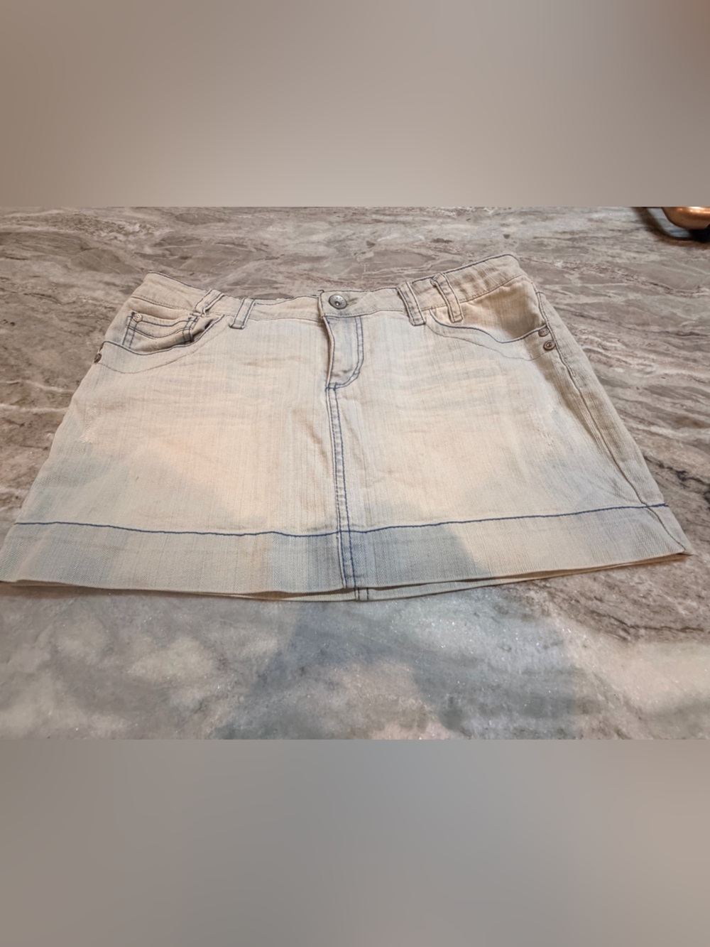 L.E.I. Ashley Trouble Y2K Light Wash Denim Mini Skirt Jr  15 Stretch Jean Skirt